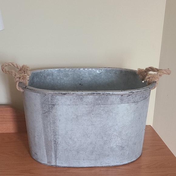 Rustic Galvanized Metal Bucket with Rope Handles - Picture 1 of 6